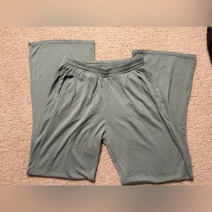 Green Straight Leg Sweatpants
